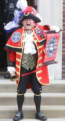 Прикрепленное изображение: 4B75222F00000578-0-Although_Mr_Appleton_has_no_official_relationship_with_the_royal-a-1_1524495789052.jpg